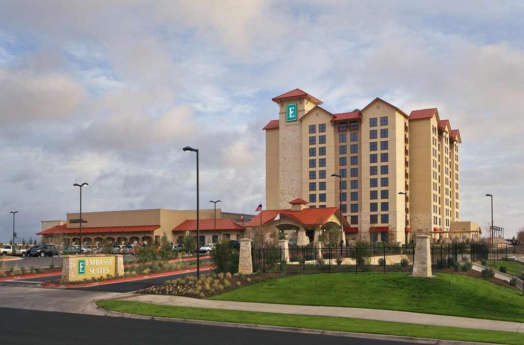 Embassy Suites By Hilton San Marcos Hotel Conference Center Екстериор снимка